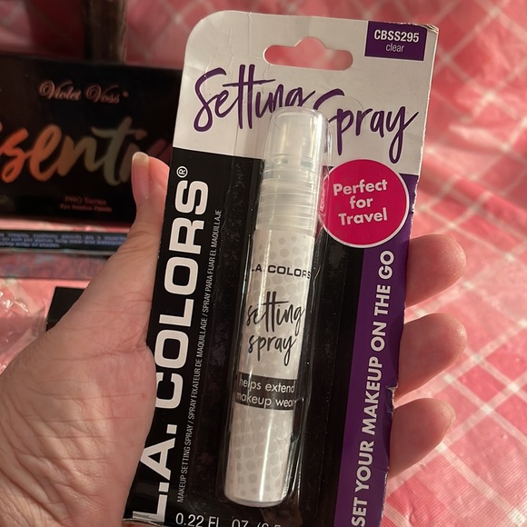 🎈SALE🎈🎀#20.MAKEUP BUNDLE🎀 - Picture 5 of 15